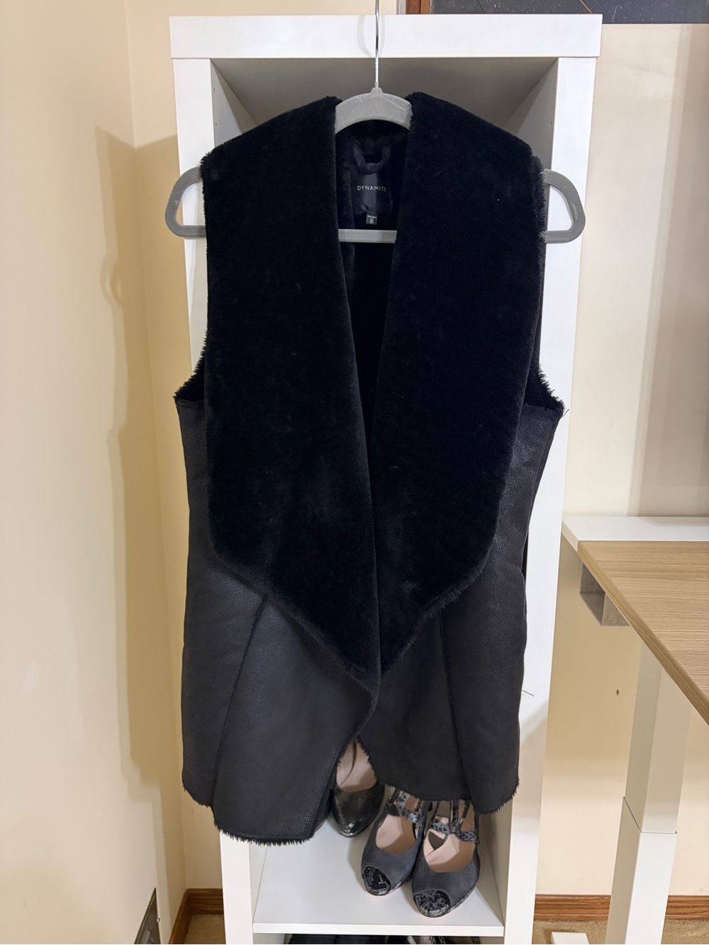Dynamite Black Faux Shearling Draped Vest| size xs-small